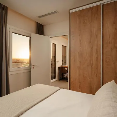 Selene Sea View شقة *
